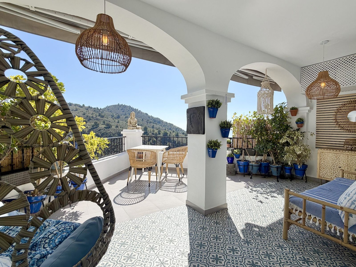 0d9b154cbb7f9ec7250be6987401e175 - 2