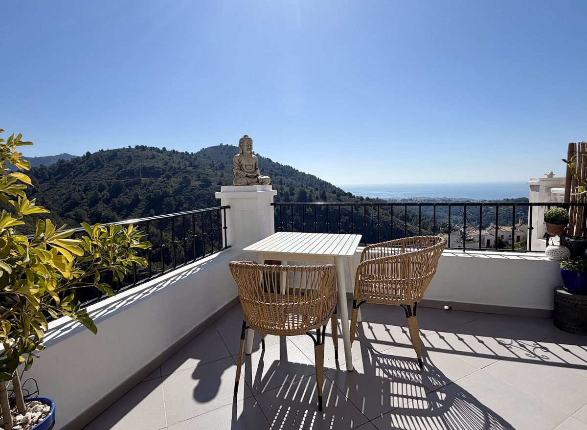 0d9b154cbb7f9ec7250be6987401e175 - 21