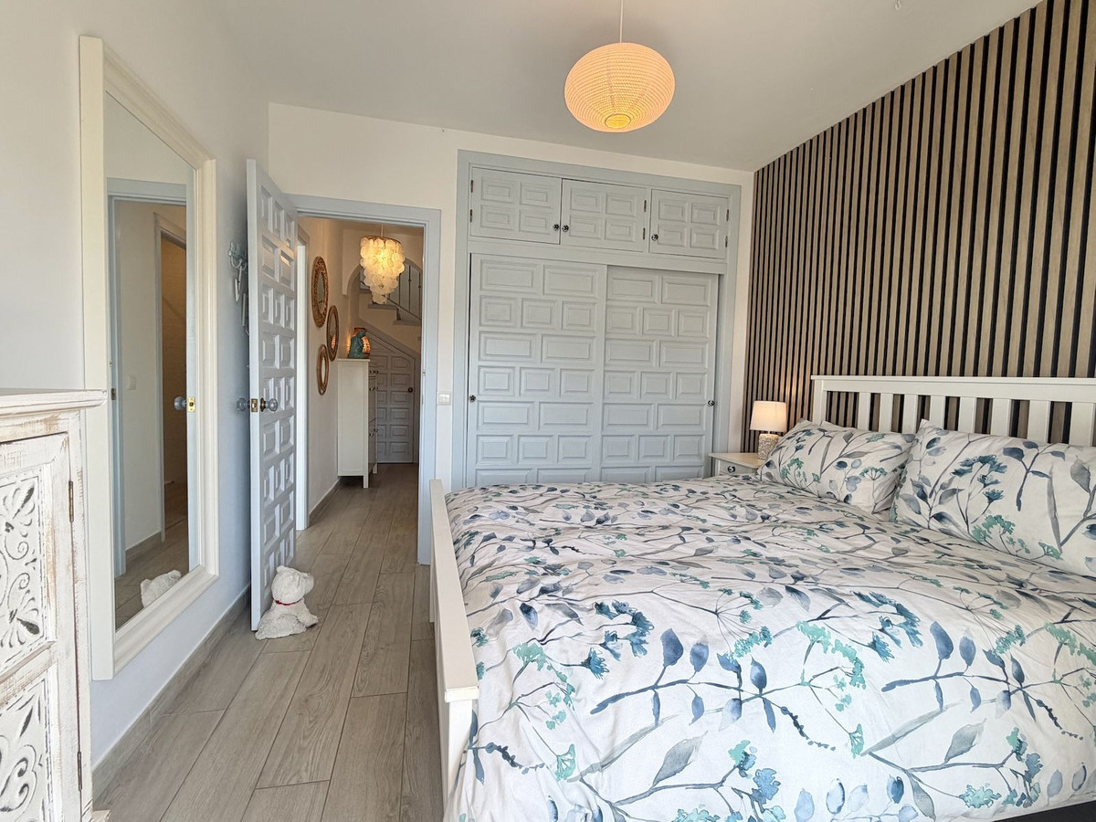 0d9b154cbb7f9ec7250be6987401e175 - 28