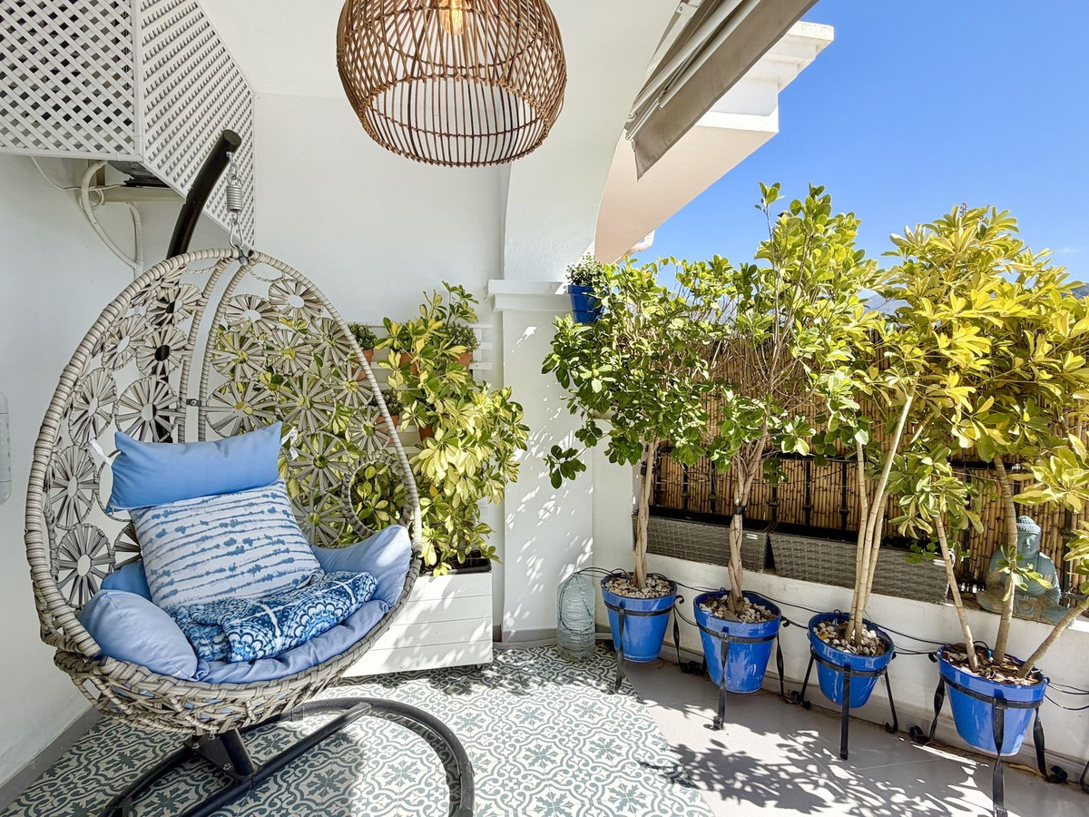 0d9b154cbb7f9ec7250be6987401e175 - 37