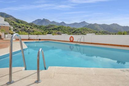 0d9b154cbb7f9ec7250be6987401e175 - 40