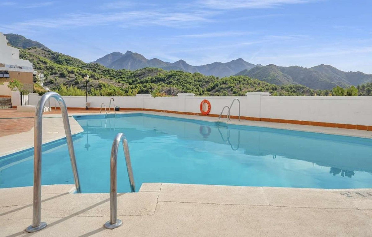 0d9b154cbb7f9ec7250be6987401e175 - 40