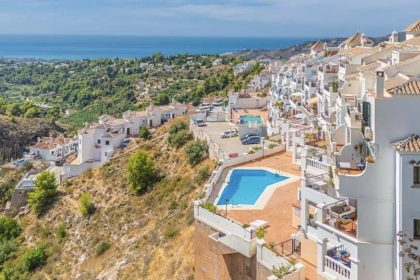 0d9b154cbb7f9ec7250be6987401e175 - 42