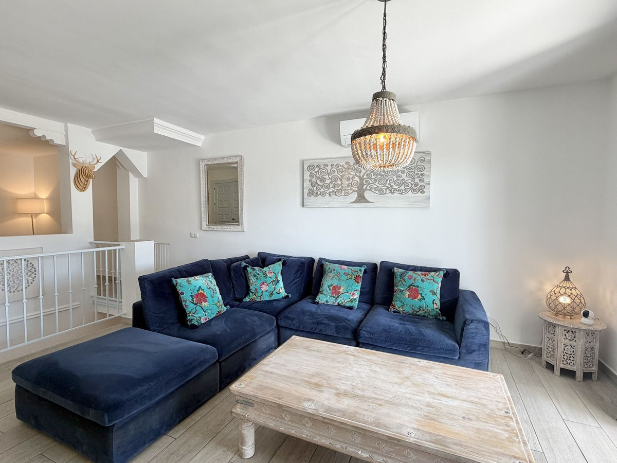 0d9b154cbb7f9ec7250be6987401e175 - 8