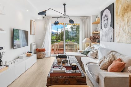 0e12ed15b9ba91ff1d46a64f83f3d6c9 - 1