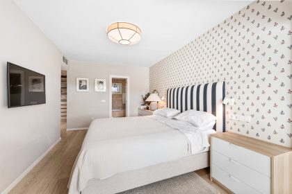 0e12ed15b9ba91ff1d46a64f83f3d6c9 - 12