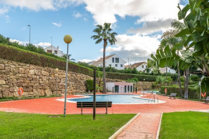 0e12ed15b9ba91ff1d46a64f83f3d6c9 - 26