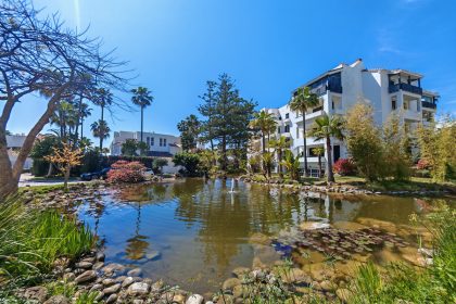 0e68738afb15f2a2345de0052b3b3867 - 16