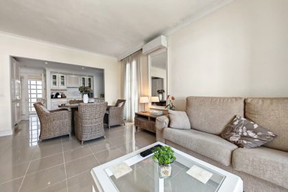 0e68738afb15f2a2345de0052b3b3867 - 5