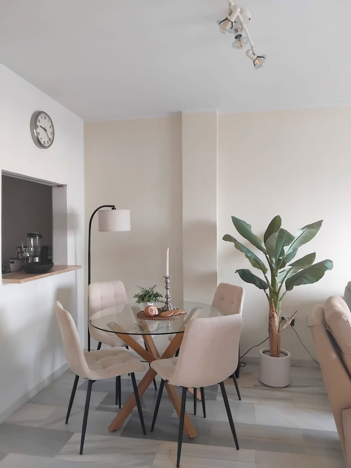 0ea2f0e4e6ab3a4a5132e57d96587fc7 - 13