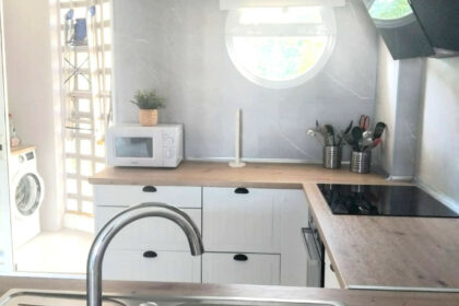 0ea2f0e4e6ab3a4a5132e57d96587fc7 - 18