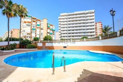 0ee1686ecb758367557266e2a6a1b27e - 20