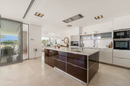 0f2156a070278dc7cab4f07810cd1582 - 32