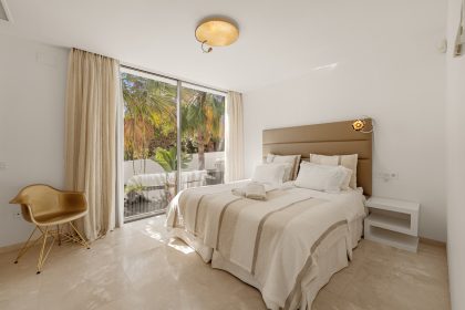 0f2156a070278dc7cab4f07810cd1582 - 40