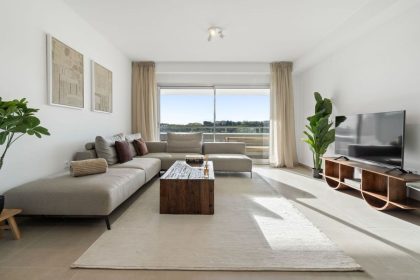 0f312c17aa77240ab92602f91152361a - 17