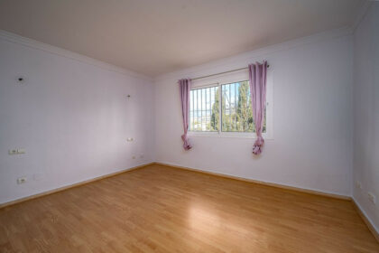 0f7005cb6edaccd9c84a924b1ba7fa36 - 10