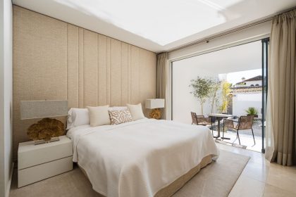 0fa373a22aabc1d98c4f856fc3b5983d - 11