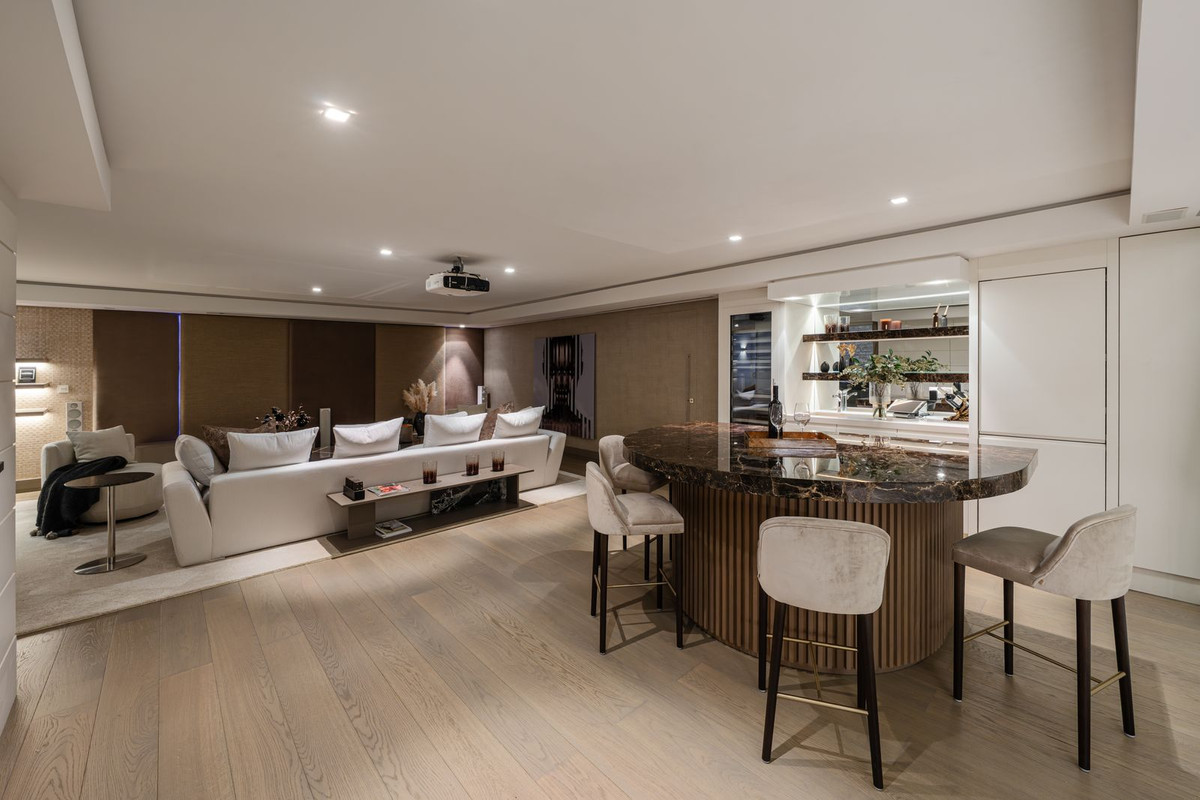 0fa373a22aabc1d98c4f856fc3b5983d - 23