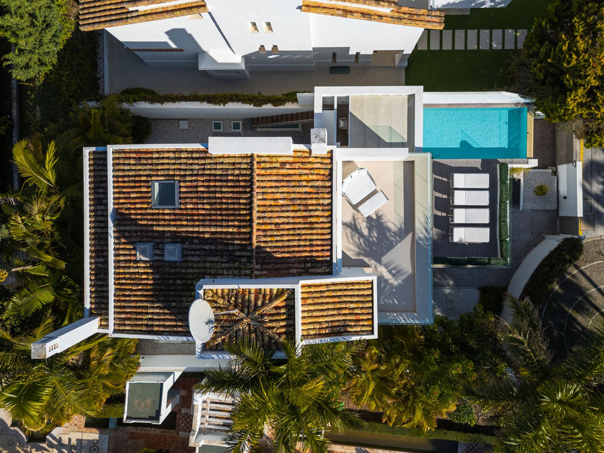 0fa373a22aabc1d98c4f856fc3b5983d - 27