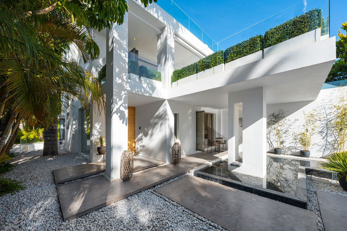 0fa373a22aabc1d98c4f856fc3b5983d - 28