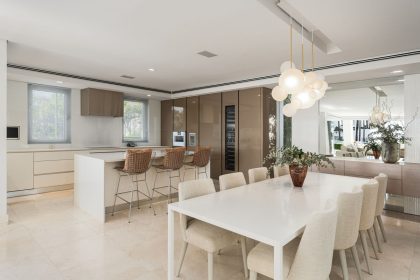 0fa373a22aabc1d98c4f856fc3b5983d - 7