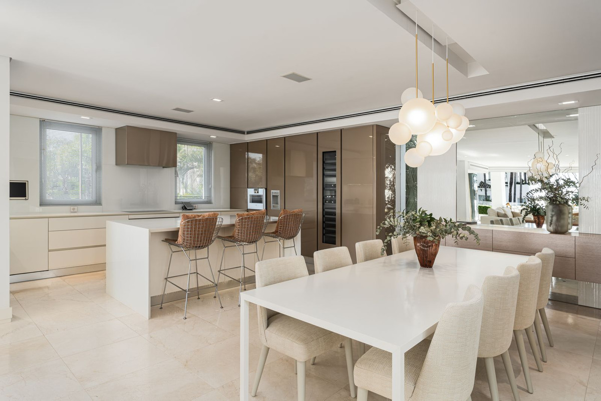 0fa373a22aabc1d98c4f856fc3b5983d - 7