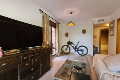 1033bc8ef7fa5eda0a69eb325f6ae7c7 - 16