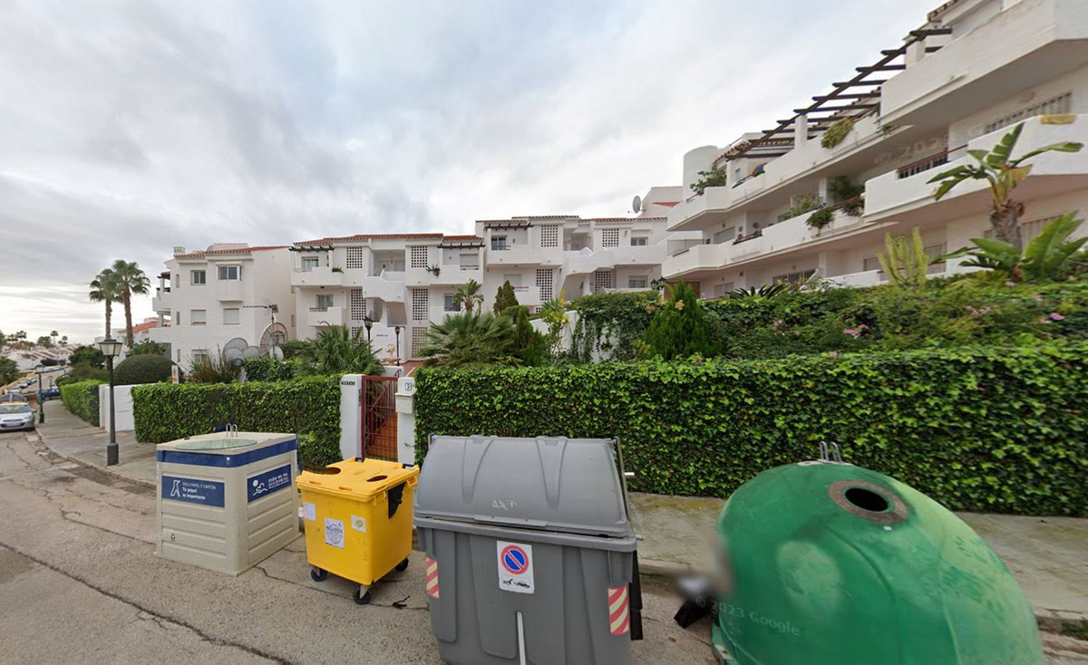 10576204ba41bd55377e4b2134cbe387 - 1