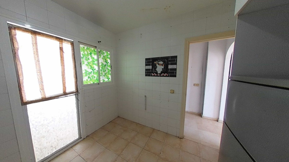 10576204ba41bd55377e4b2134cbe387 - 18