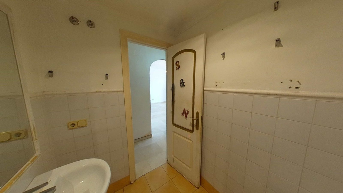 10576204ba41bd55377e4b2134cbe387 - 27