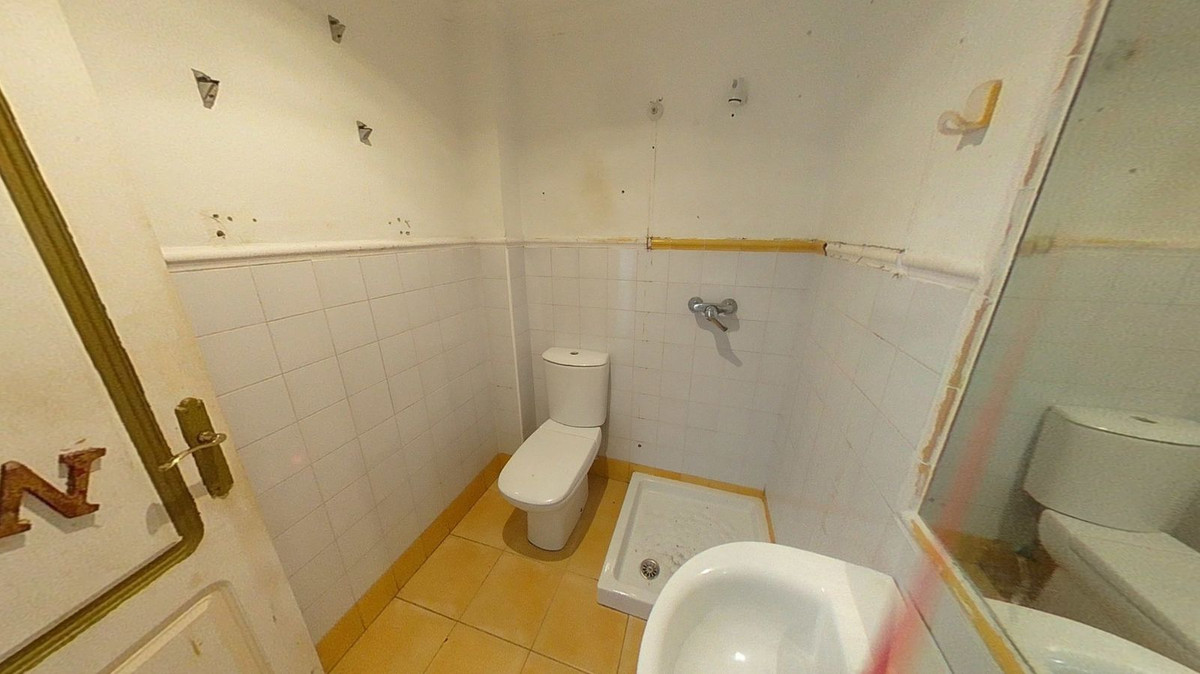 10576204ba41bd55377e4b2134cbe387 - 28