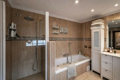 1064576b41db61ec941a65575f5c1d30 - 13