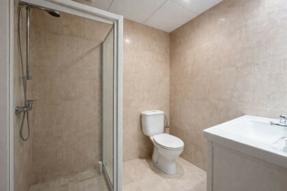 1064576b41db61ec941a65575f5c1d30 - 21