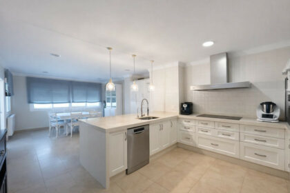 1064576b41db61ec941a65575f5c1d30 - 5