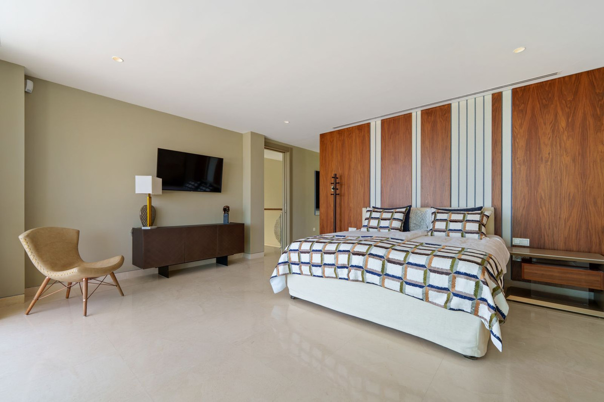 10fafe7e8d5b26cd7512d811e2411ccb - 15