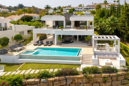 10fafe7e8d5b26cd7512d811e2411ccb - 52