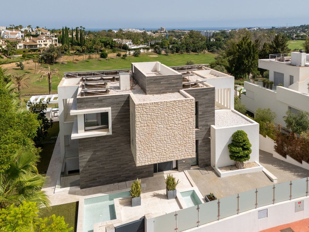 10fafe7e8d5b26cd7512d811e2411ccb - 53