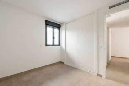 11a36bc252b523b59a12816c1e807056 - 24