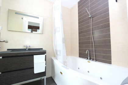 11b1ec922bd43eb50e344783c832acf8 - 19