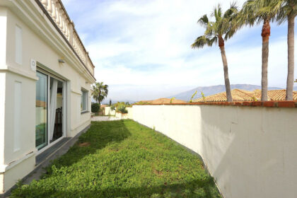 11b1ec922bd43eb50e344783c832acf8 - 20