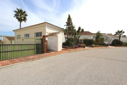 11b1ec922bd43eb50e344783c832acf8 - 26