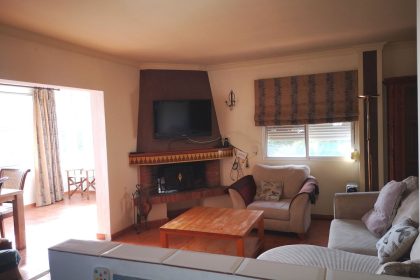 11b5d6610cc1f56693756640648b8bcb - 9