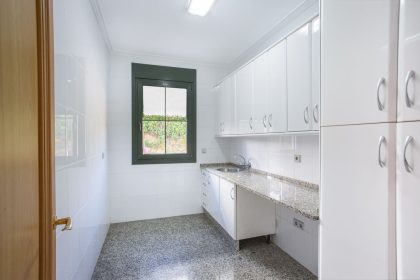 11e3699ee22ac931f44f7ff57e5fbe13 - 17