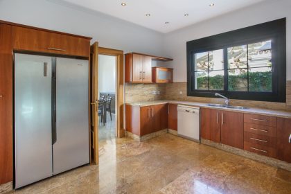 11e3699ee22ac931f44f7ff57e5fbe13 - 38