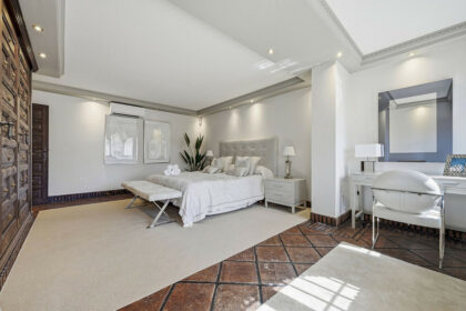 11f79107a3295113f0b91d9f38835a0a - 12