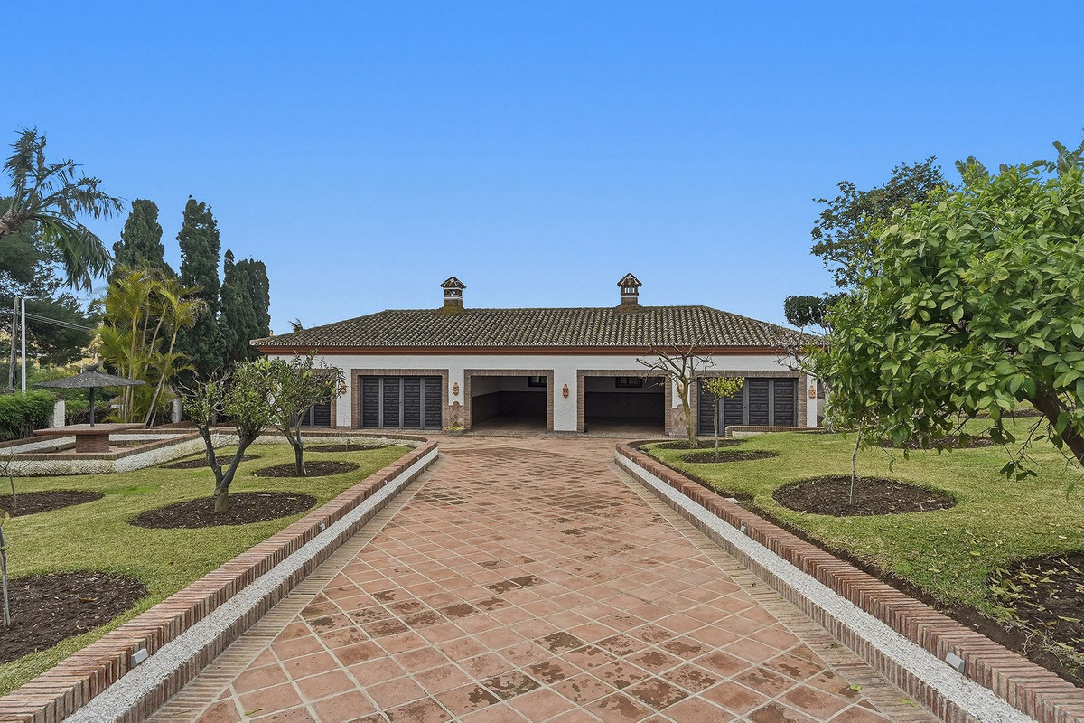 11f79107a3295113f0b91d9f38835a0a - 22