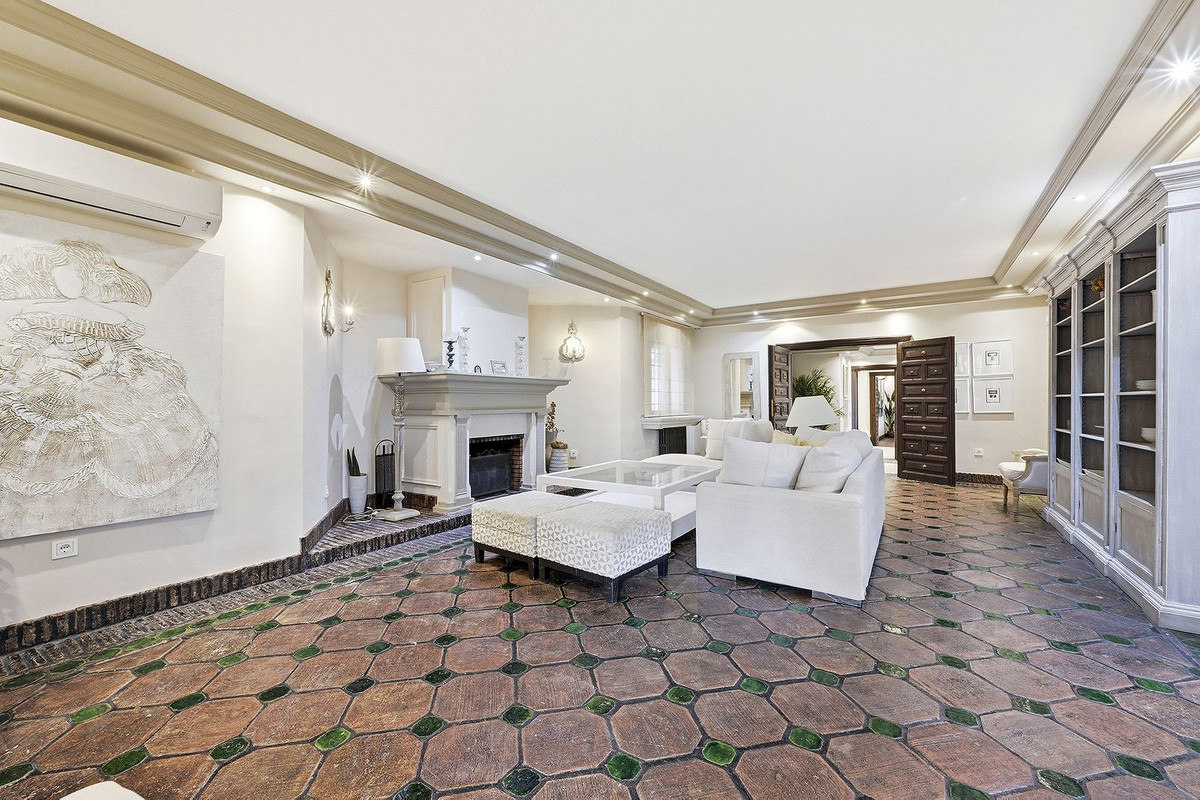 11f79107a3295113f0b91d9f38835a0a - 7