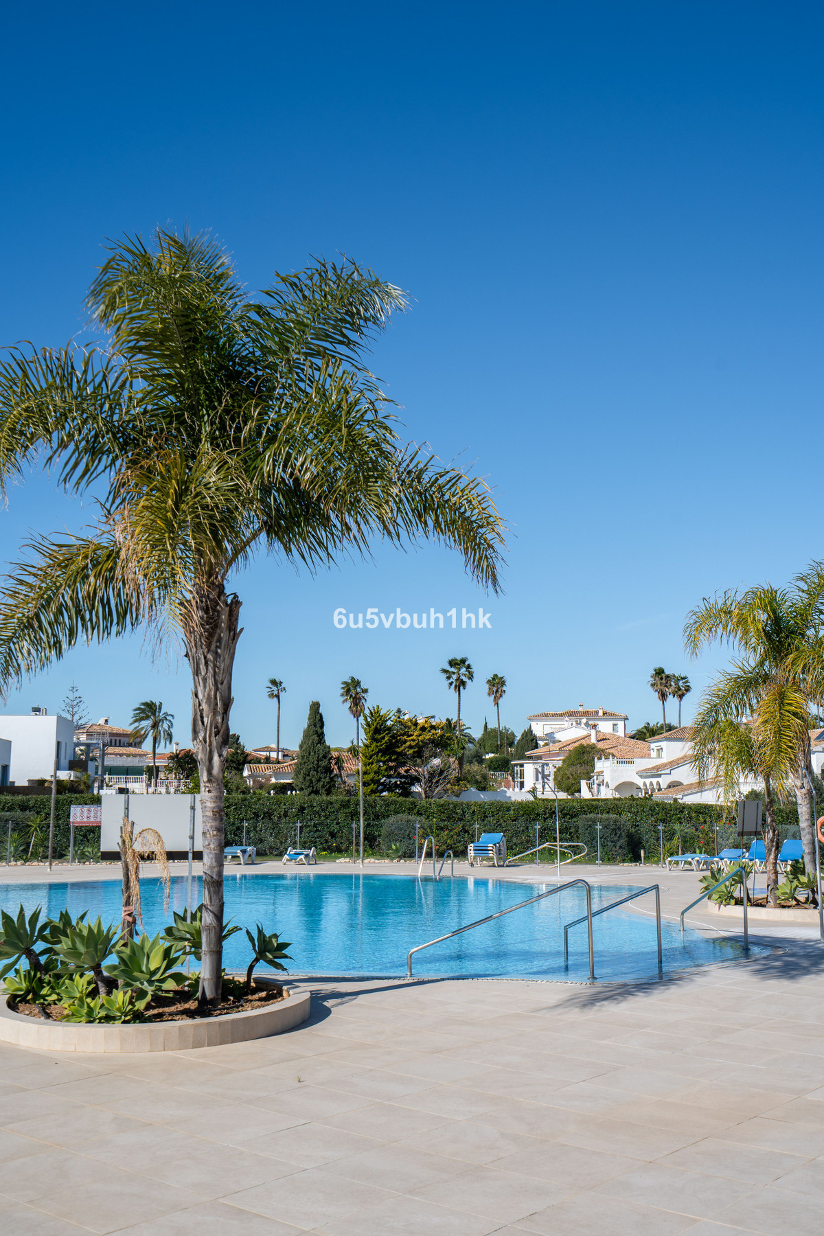 12ce04b7bbae64eb78100f156e9dd232 - 22