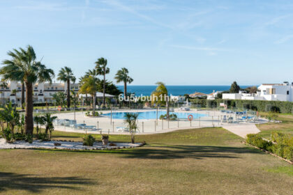 12ce04b7bbae64eb78100f156e9dd232 - 28