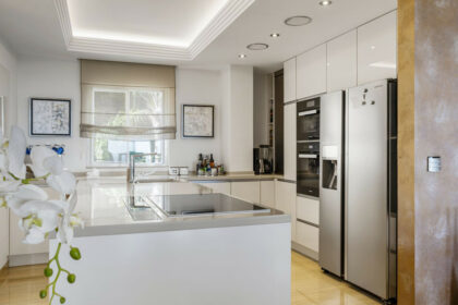 12e4ba038391bb2e293f095a6bf09ef0 - 10